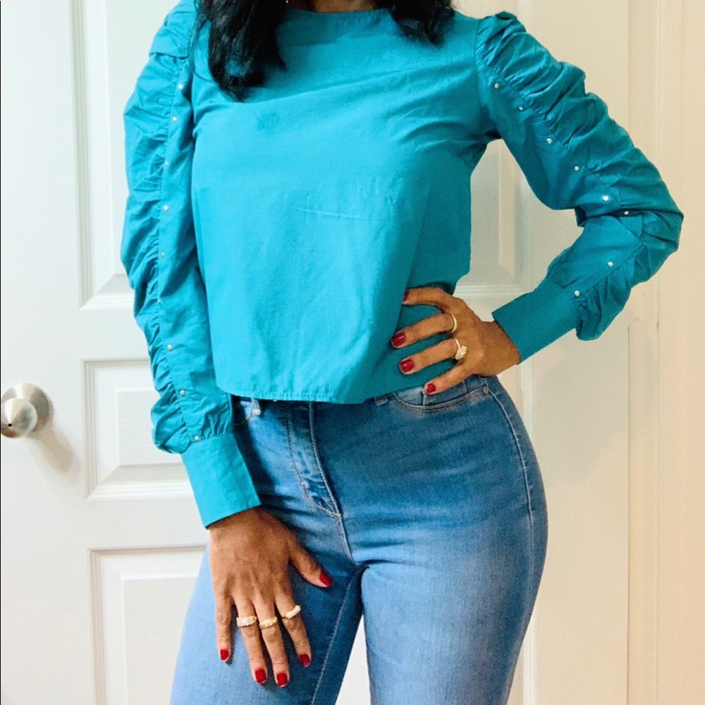 True Destiny elegant blouse